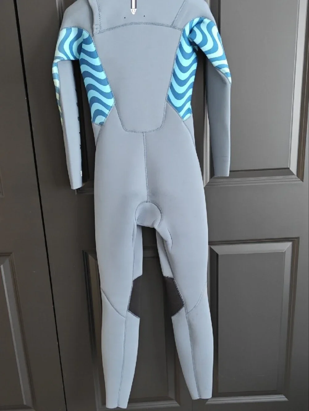 VISSLA Light Gray & Blue Kids Full Coverage 3/2 Wetsuit